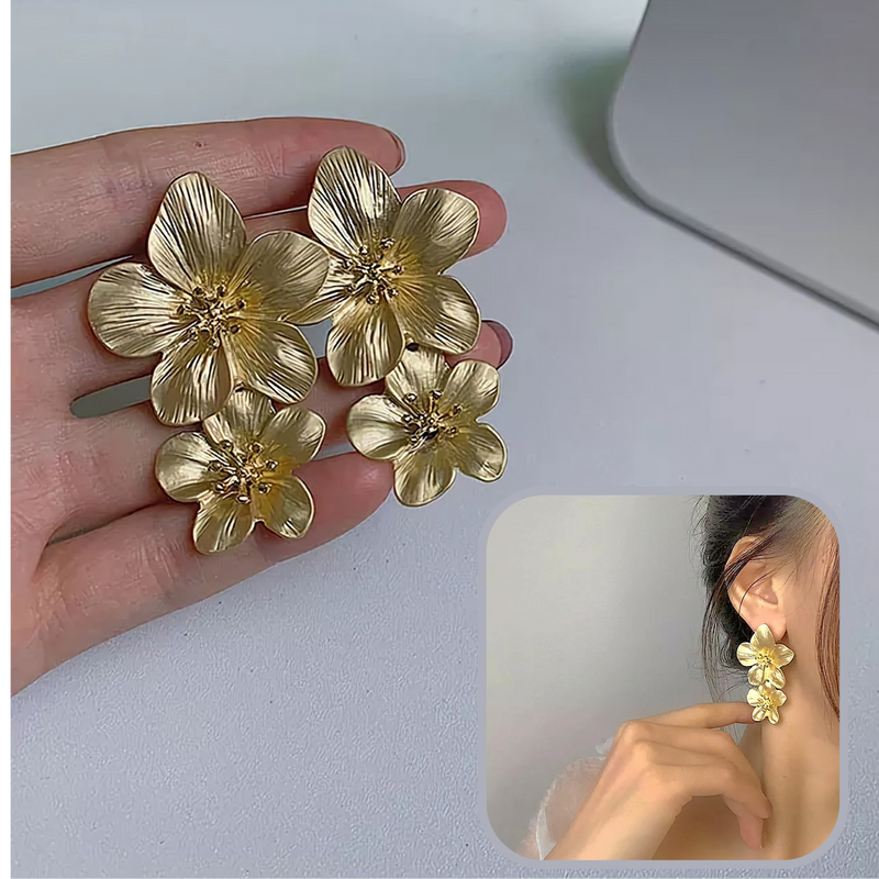 Brinco Flor Dourado